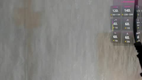 Snapshot of melanierioss_ chatting on 12.19.25 online show from 12.19.25