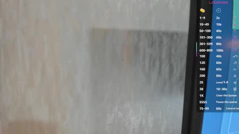 Snapshot of melanierioss_ chatting on 01.06.26 online show from 01.06.26