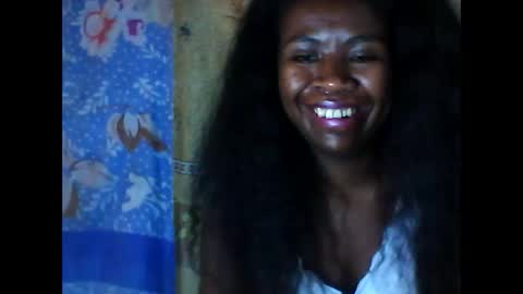 Snapshot of melanih chatting on 02.14.25 melanih online show from 02.14.25