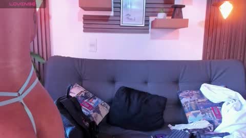 Snapshot of melany_27 chatting on 11.13.25 Melany online show from 11.13.25