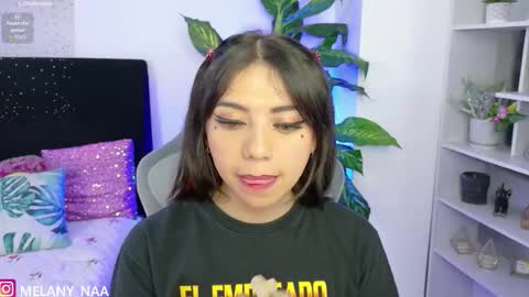 Snapshot of melany_na chatting on 11.22.25 Melany online show from 11.22.25