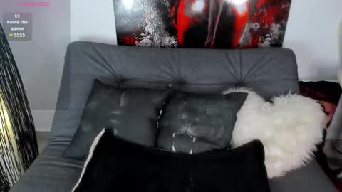 Snapshot of melanyangel99 chatting on 11.27.25 melany online show from 11.27.25