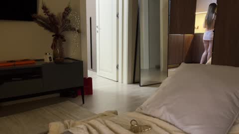 Snapshot of melanybunny chatting on 12.28.24 Adel online show from 12.28.24