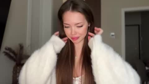 Snapshot of melanybunny chatting on 09.08.25 Adel online show from 09.08.25