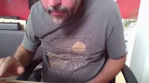 melbguy_075 online show from 01.09.25