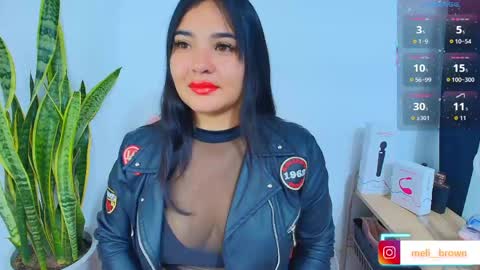    Independent model online show from 04.17.26