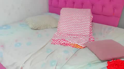 meli_lewis online show from 12.17.25