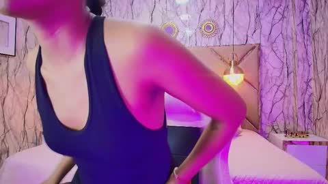 Snapshot of melii_ebony chatting on 10.27.25 MELII EBONY online show from 10.27.25