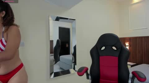 M E L I N A  online show from 10.29.25