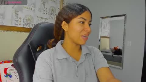 M E L I N A  online show from 12.17.25