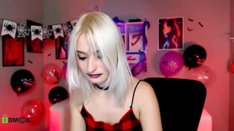 Snapshot of melisa_white1 chatting on 10.24.25 Melisa online show from 10.24.25