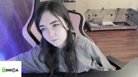 Snapshot of melisanilson chatting on 12.20.24 melisanilson online show from 12.20.24