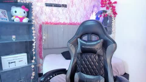 Snapshot of melissa___saenz chatting on 05.26.26 melissa___saenz online show from 05.26.26