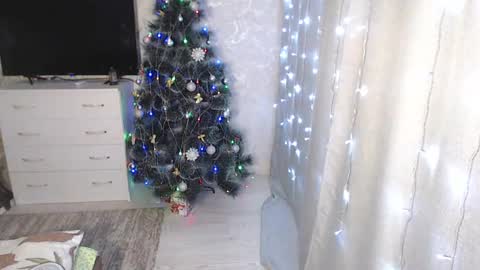 Melissa  Ray online show from 01.16.25