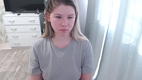 Melissa  Ray online show from 01.23.25