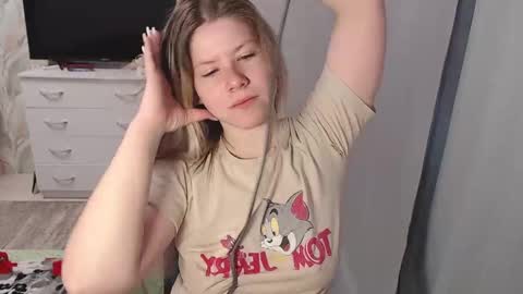 Melissa  Ray online show from 02.21.25