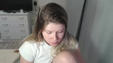 Melissa  Ray online show from 03.01.25