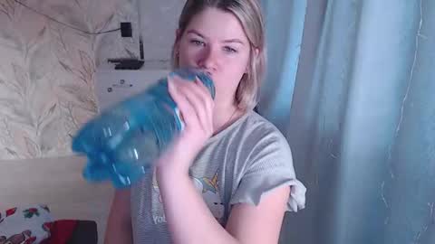 Melissa  Ray online show from 11.13.25