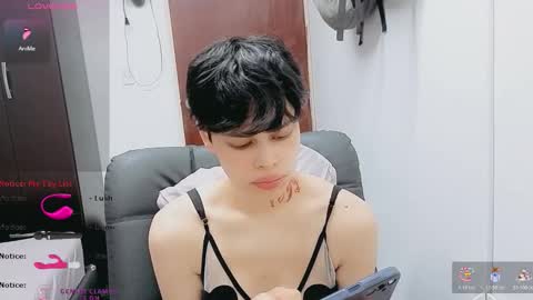 Snapshot of melissa_and_dany chatting on 12.05.25 Melissas Corner online show from 12.05.25