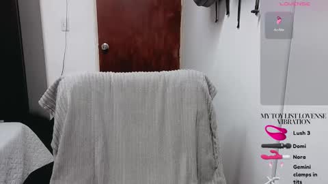 Snapshot of melissa_and_dany chatting on 01.06.26 Melissas Corner online show from 01.06.26