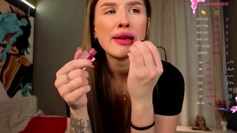 Snapshot of melissa_kirke chatting on 11.30.25 Melissa online show from 11.30.25