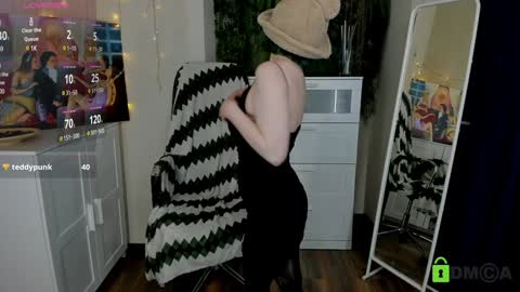 Snapshot of melissa_wells chatting on 01.29.25 Melissa online show from 01.29.25