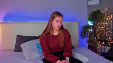 Snapshot of melissacrayzy chatting on 02.11.25 MelissaCrayzy online show from 02.11.25