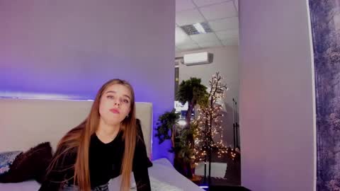 Snapshot of melissacrayzy chatting on 02.17.25 MelissaCrayzy online show from 02.17.25