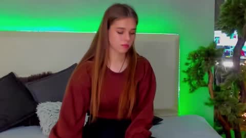 Snapshot of melissacrayzy chatting on 02.19.25 MelissaCrayzy online show from 02.19.25