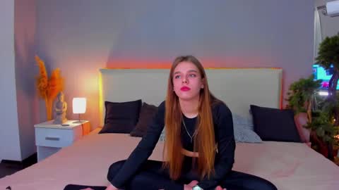 Snapshot of melissacrayzy chatting on 02.27.25 MelissaCrayzy online show from 02.27.25