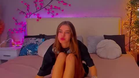 MelissaCrayzy online show from 11.14.25