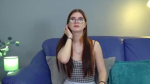 Snapshot of melissamays chatting on 09.23.25 Melissa online show from 09.23.25