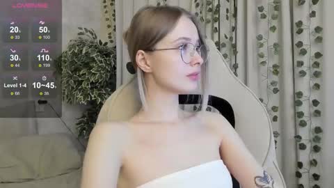 mell milles online show from 10.31.25