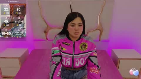 Snapshot of mellani_tay chatting on 09.24.25 Mellani online show from 09.24.25