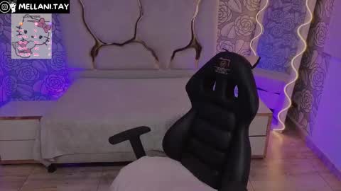 Snapshot of mellani_tay chatting on 11.27.25 Mellani online show from 11.27.25