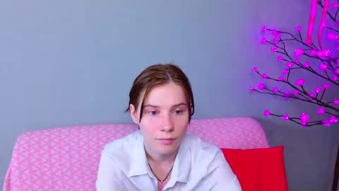 Snapshot of mellhyees chatting on 07.10.26 mellhyees online show from 07.10.26