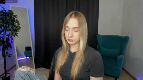 mellisadream online show from 10.14.25