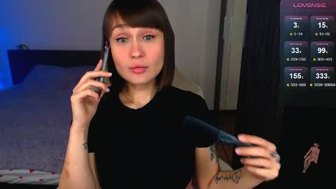 Snapshot of mellovell chatting on 05.12.26 Mel online show from 05.12.26
