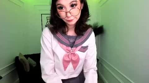 mellsawertyq online show from 10.14.25