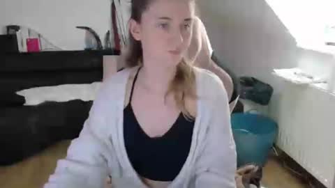 melly4you online show from 06.15.26
