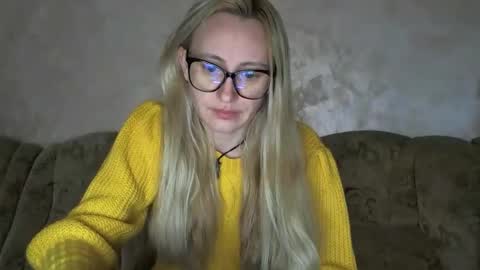 Melly online show from 12.22.25