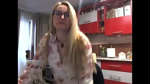 Melly online show from 03.27.26