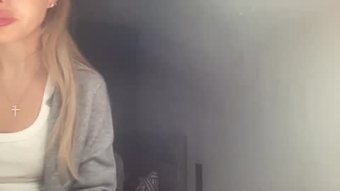 Snapshot of melodie_sweet chatting on 10.14.25 Melodie online show from 10.14.25