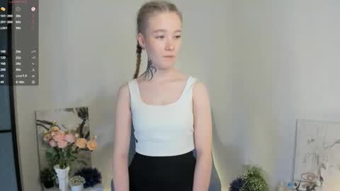 Snapshot of melodievejar chatting on 01.12.26 melodievejar online show from 01.12.26