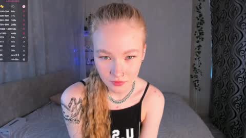 Snapshot of melodievejar chatting on 04.01.26 melodievejar online show from 04.01.26