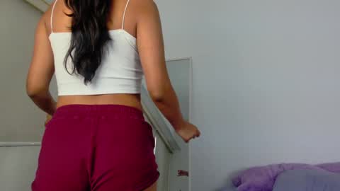 Snapshot of melody24_ chatting on 01.15.25 melody24_ online show from 01.15.25