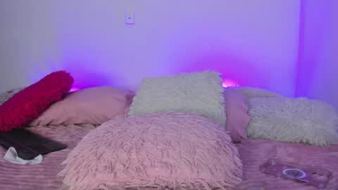    online show from 03.09.25