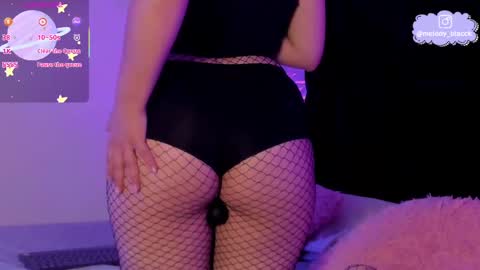 Snapshot of melody_black_ chatting on 11.18.25 Melody online show from 11.18.25