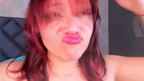 Snapshot of melody_hanks chatting on 03.12.25 melody_hanks online show from 03.12.25
