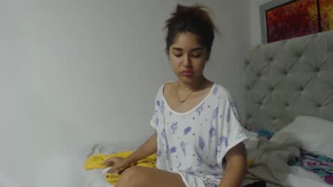 Snapshot of melody_phillips2 chatting on 12.30.24 melody phillips online show from 12.30.24